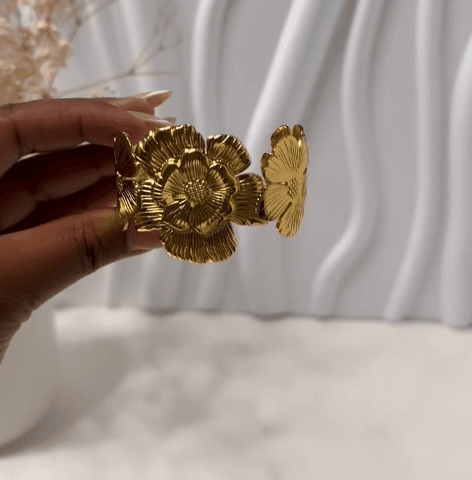 Women's Chunky Bracelet at Sunnies by Mel, Harare